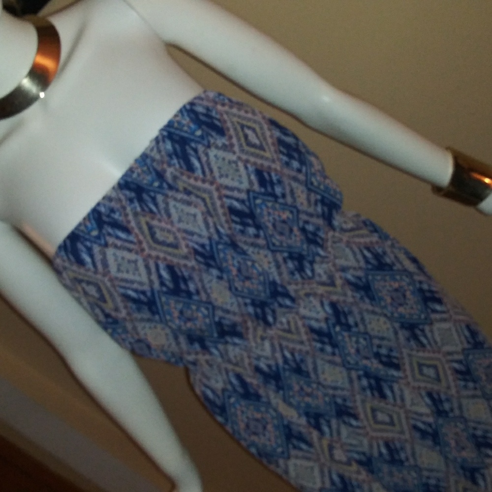 NWOT Long Flowy Bohemian Maxi Dress